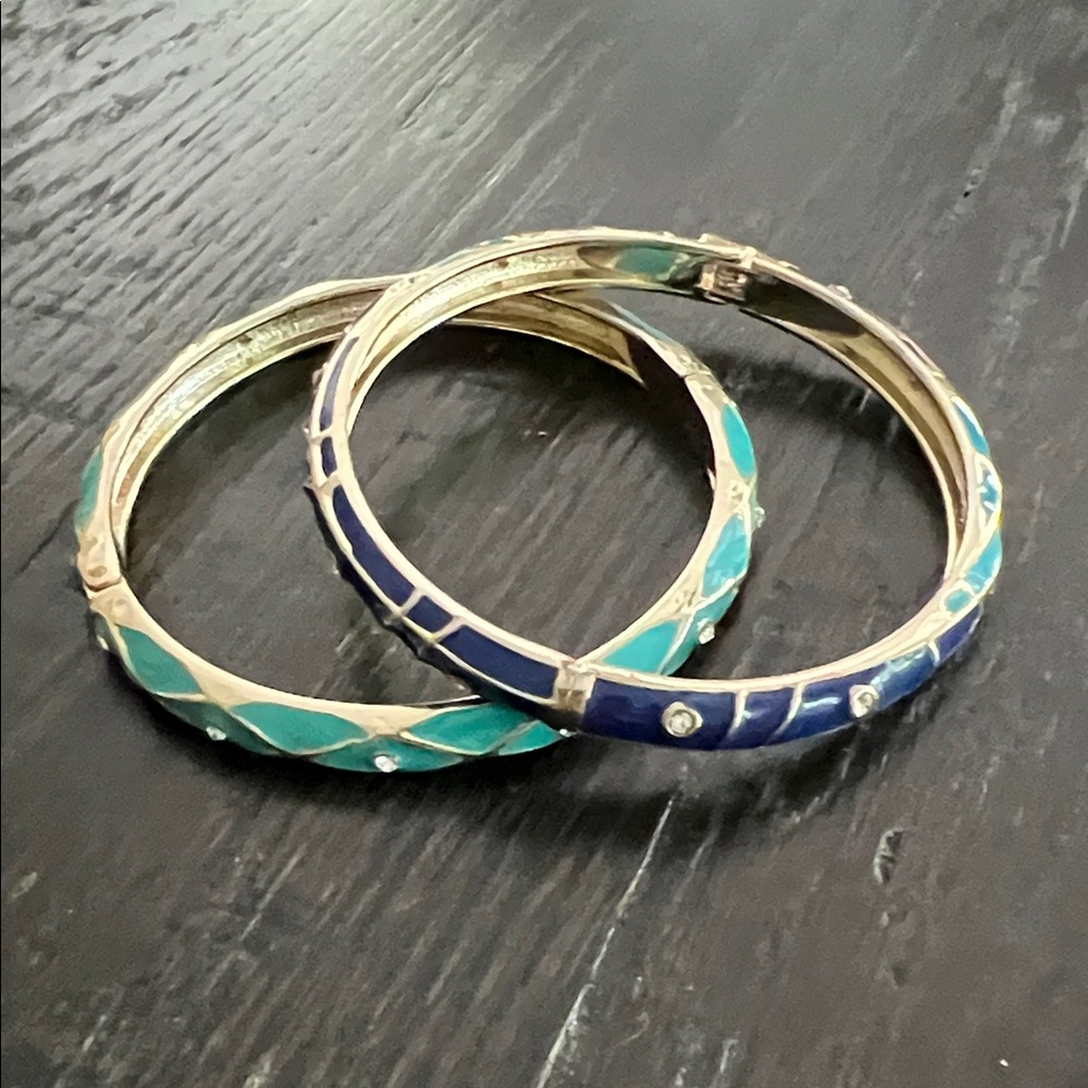 Elegant Blue and Green Bangle Set